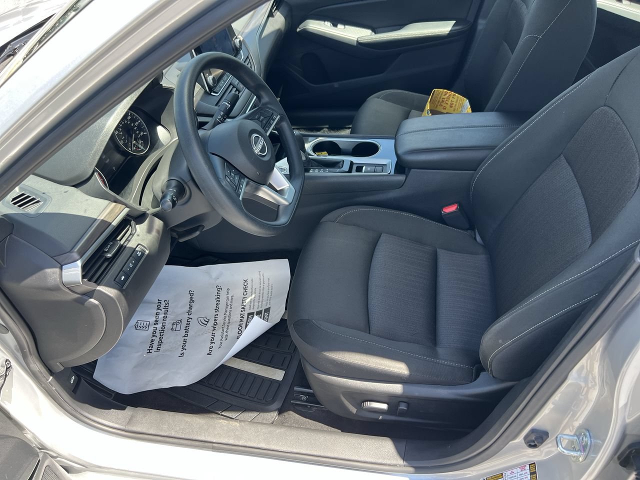 Used 2024 Nissan Altima 2.5 SV AWD/4WD image 16