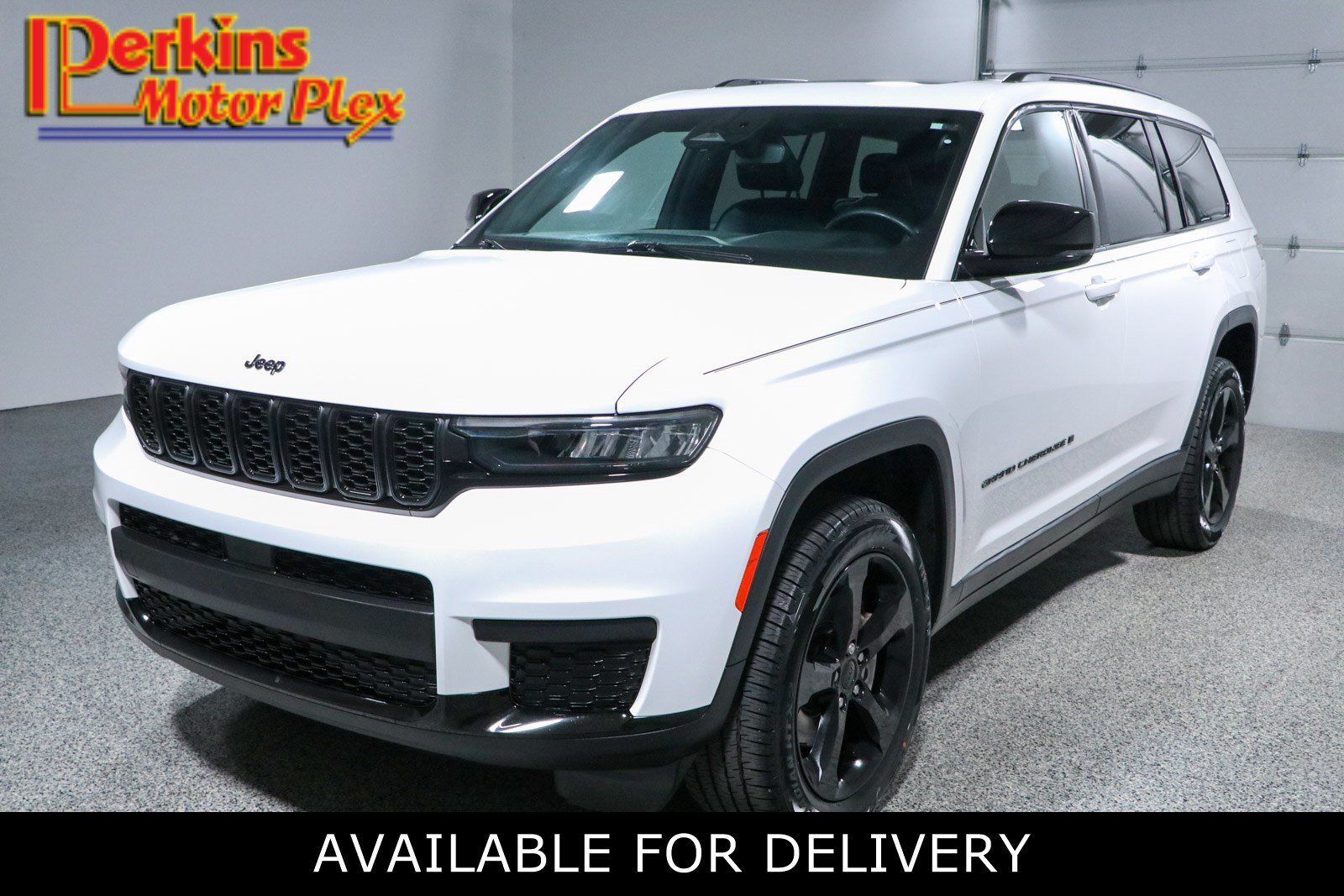 Used 2023 Jeep Grand Cherokee L Laredo AWD/4WD image 1