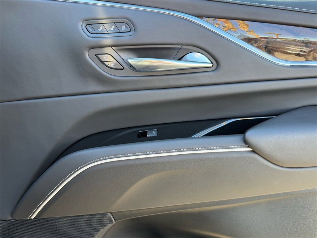 Used 2021 Cadillac Escalade Premium Luxury Platinum image 56