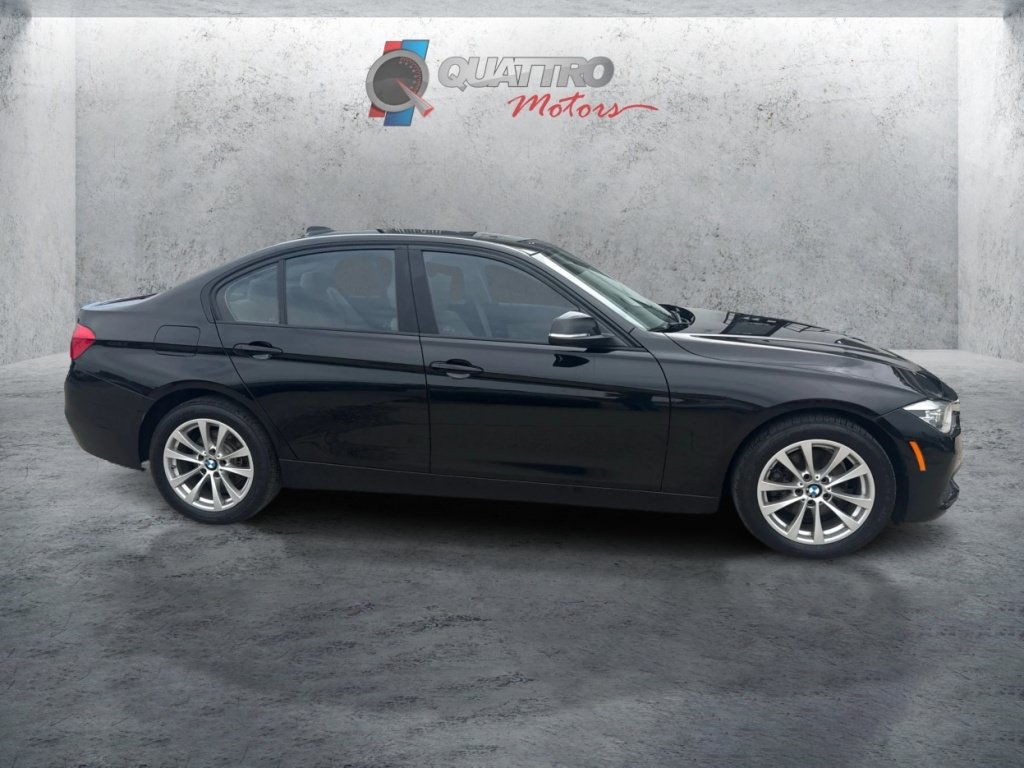 Used 2018 BMW 320i xDrive Sedan AWD/4WD image 7