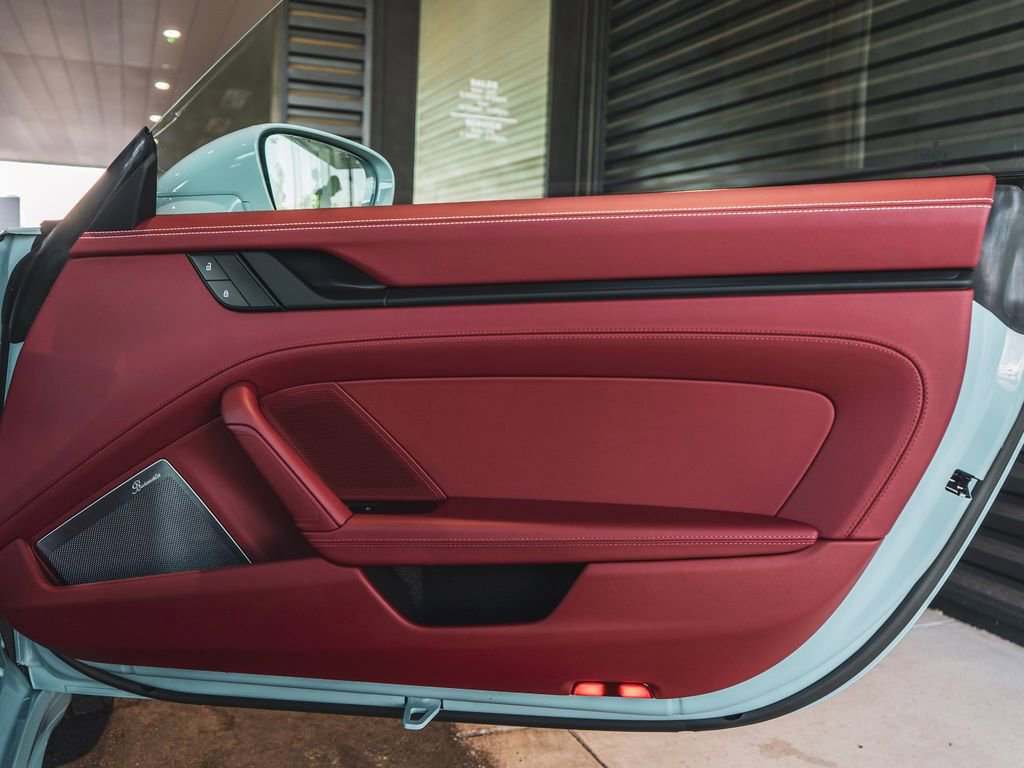 Certified 2023 Porsche 911 Targa 4 GTS image 33