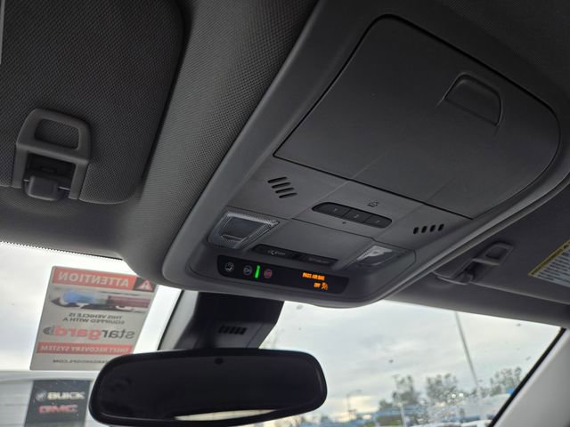 Used 2024 GMC Terrain SLT image 22