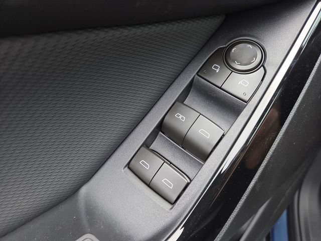 New 2026 Chevrolet Equinox LT w/ Safety and Technology Package FWD image 9