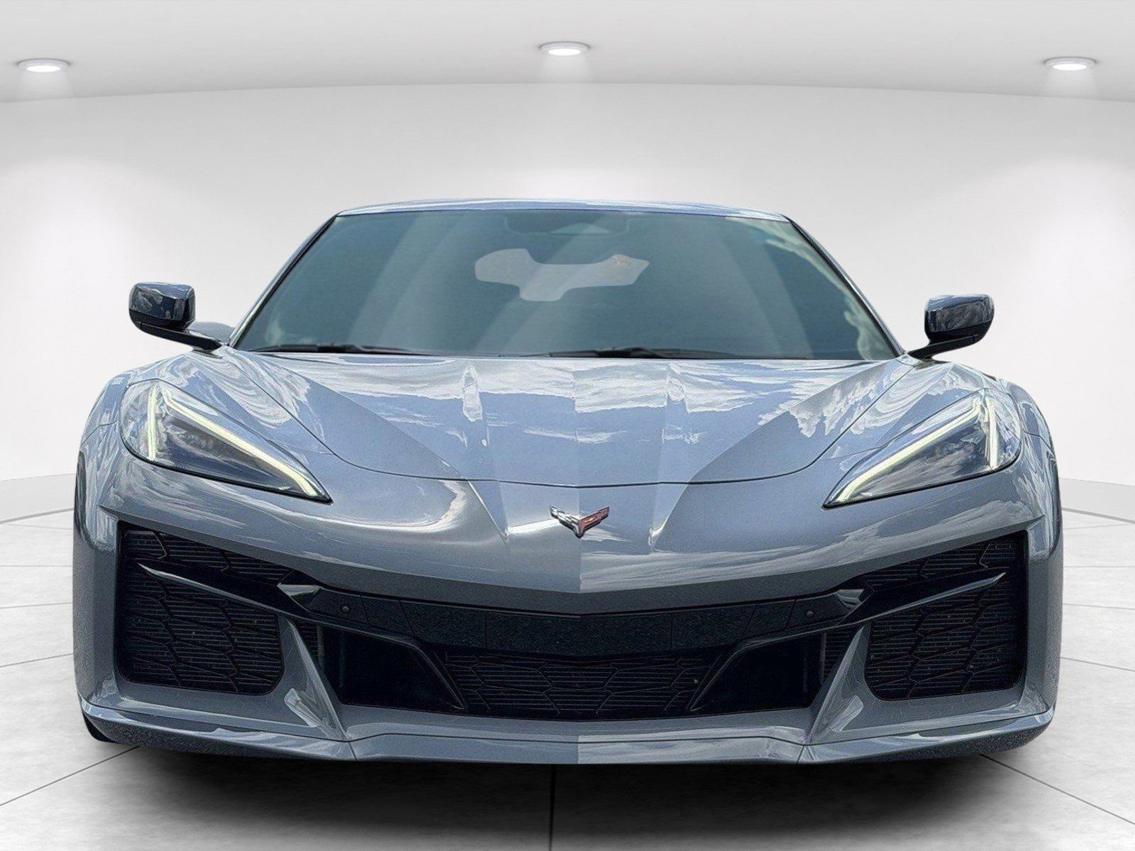 Used 2025 Chevrolet Corvette Z06 w/ Stealth Interior Trim Package RWD image 2