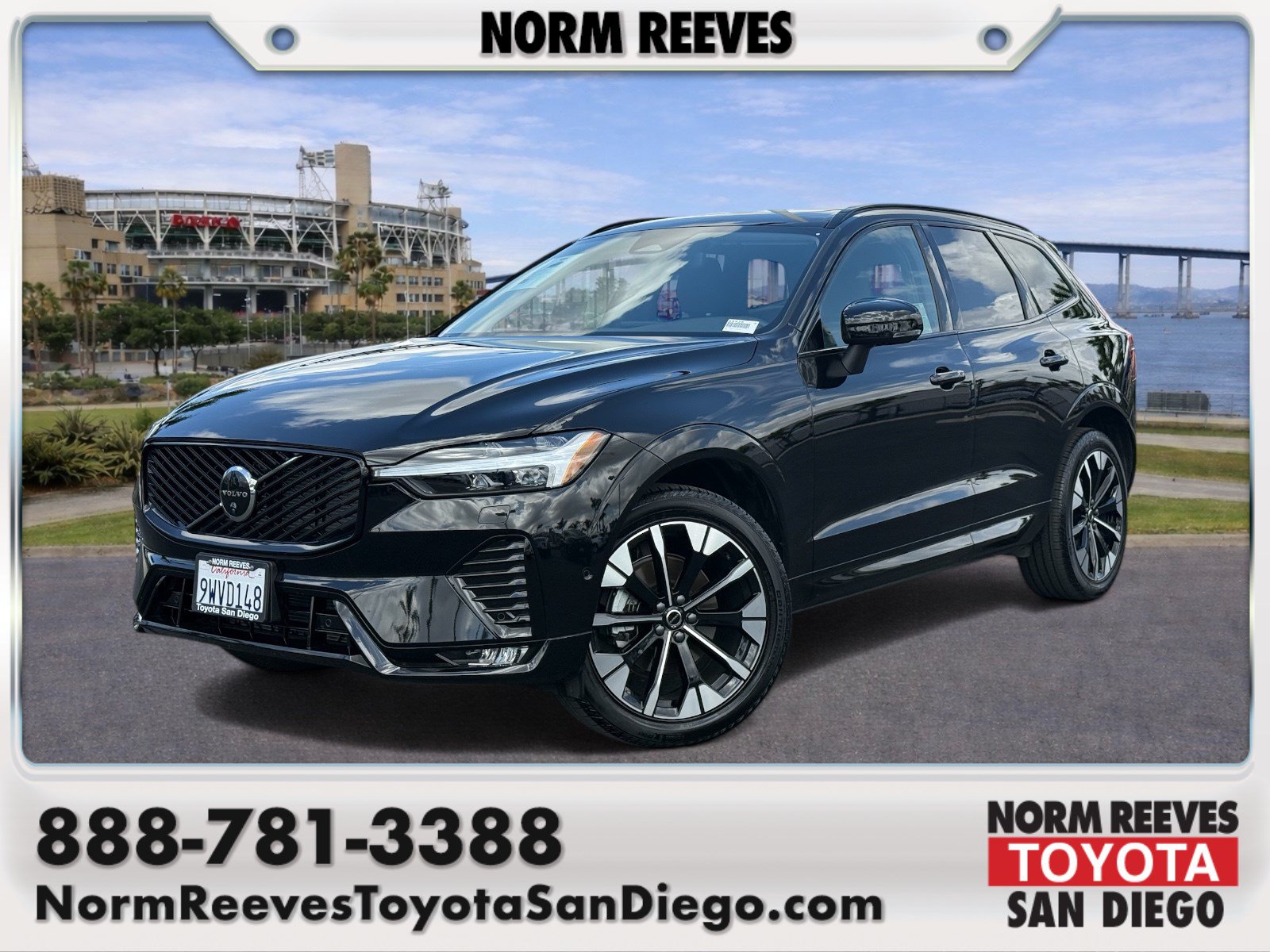 Used 2026 Volvo XC60 B5 Plus w/ Climate Package PRO AWD/4WD image 1