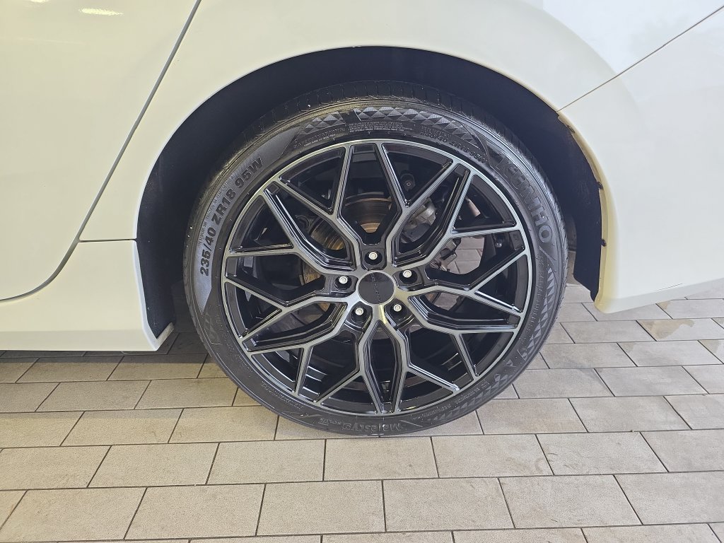 Used 2019 Honda Civic Touring image 33