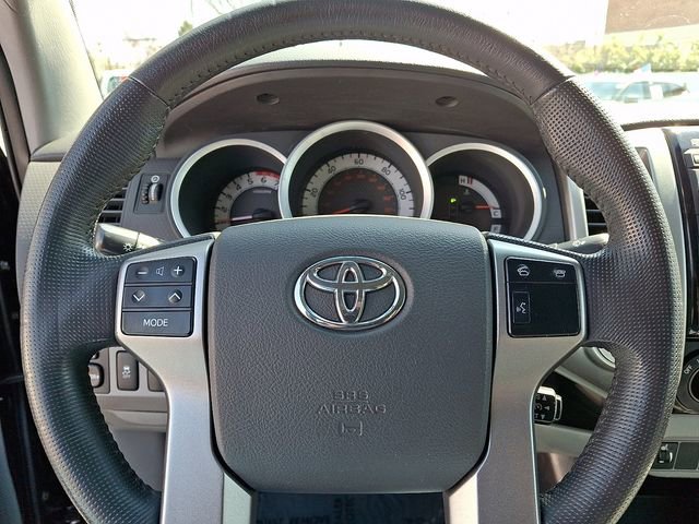 Used 2013 Toyota Tacoma 4x4 Double Cab w/ Limited Pkg image 21