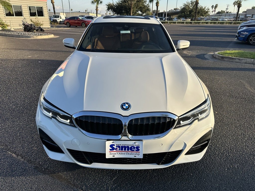 Used 2022 BMW 330e w/ M Sport Package image 9