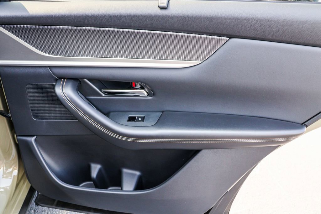 Used 2025 MAZDA CX-70 Plug-In Hybrid w/ Premium Plus image 35