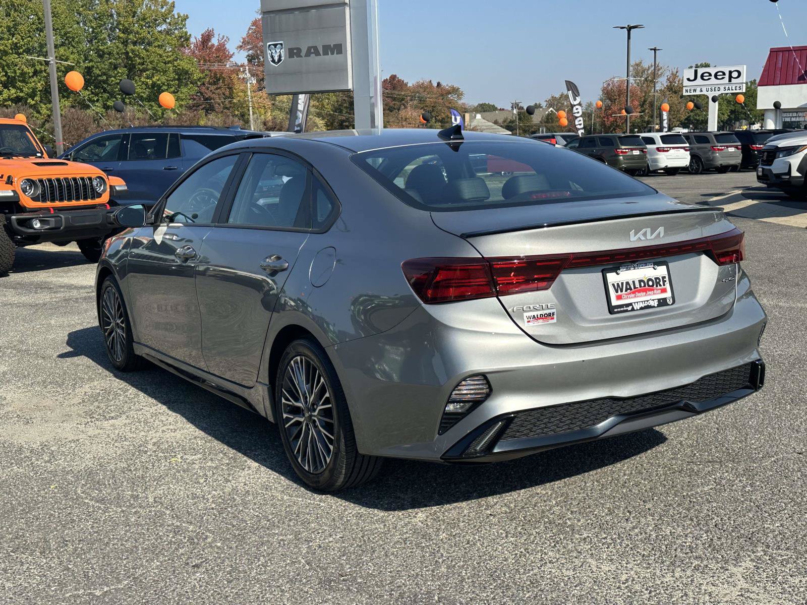 Used 2023 Kia Forte GT-Line w/ GT-Line Premium Package FWD image 5