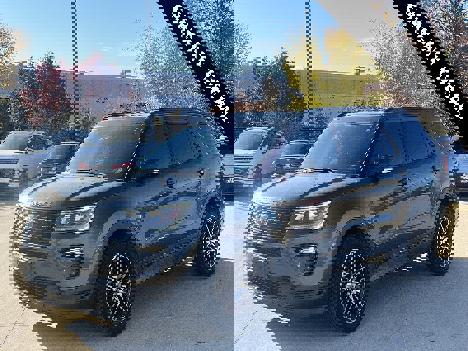 Used 2018 Ford Explorer Sport image 5