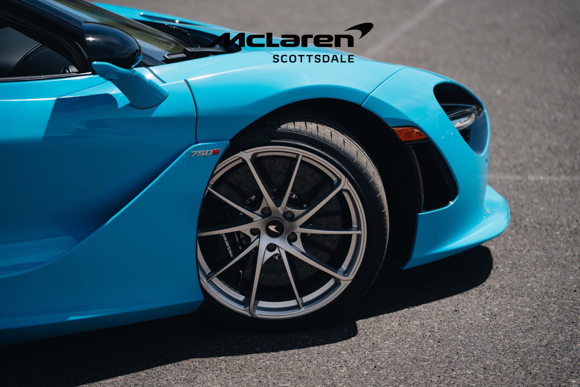 Used 2025 McLaren 750S Spider image 17