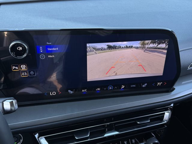 New 2027 Chevrolet Traverse LT FWD image 14
