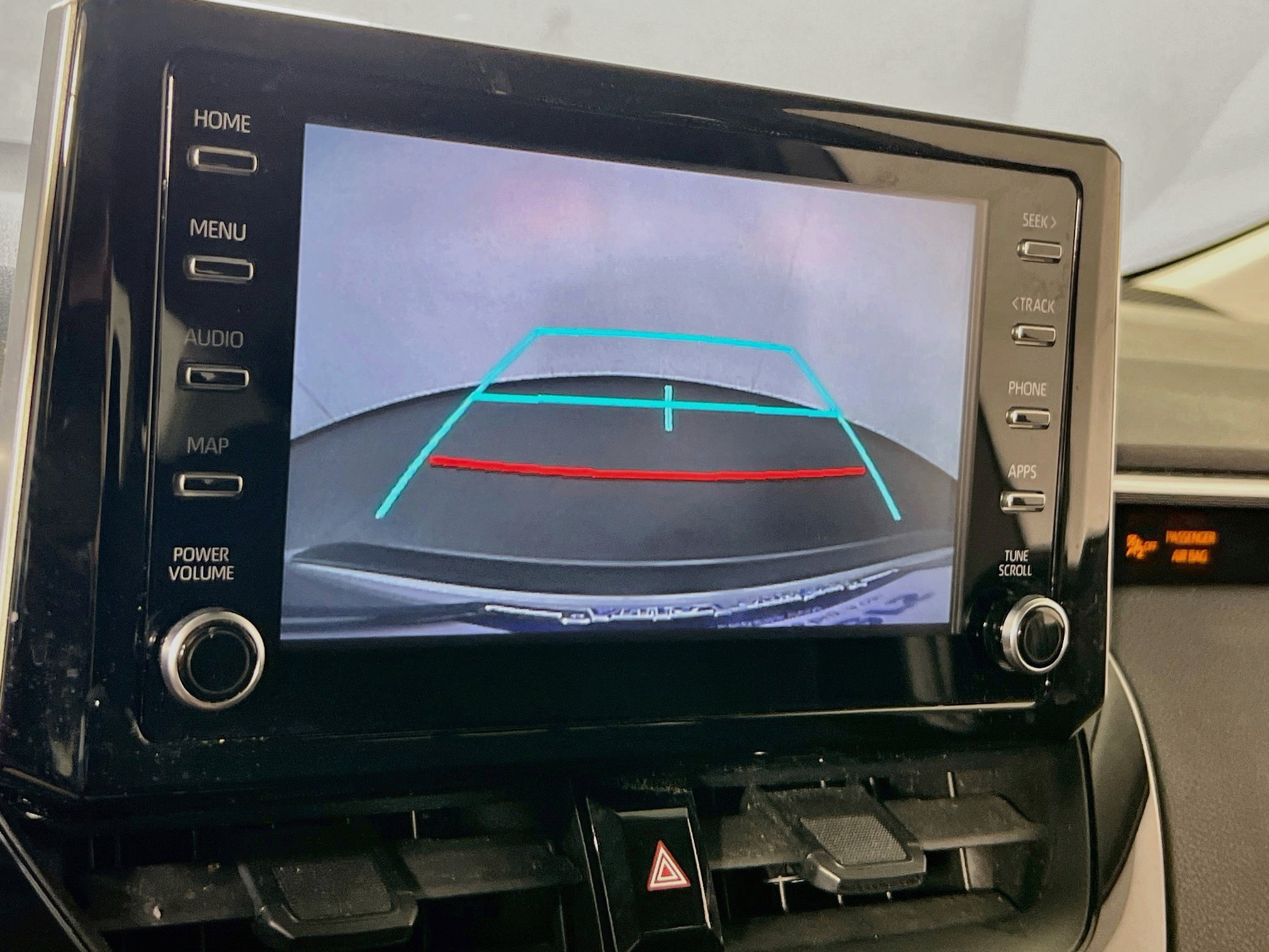 Used 2020 Toyota Corolla LE FWD image 13