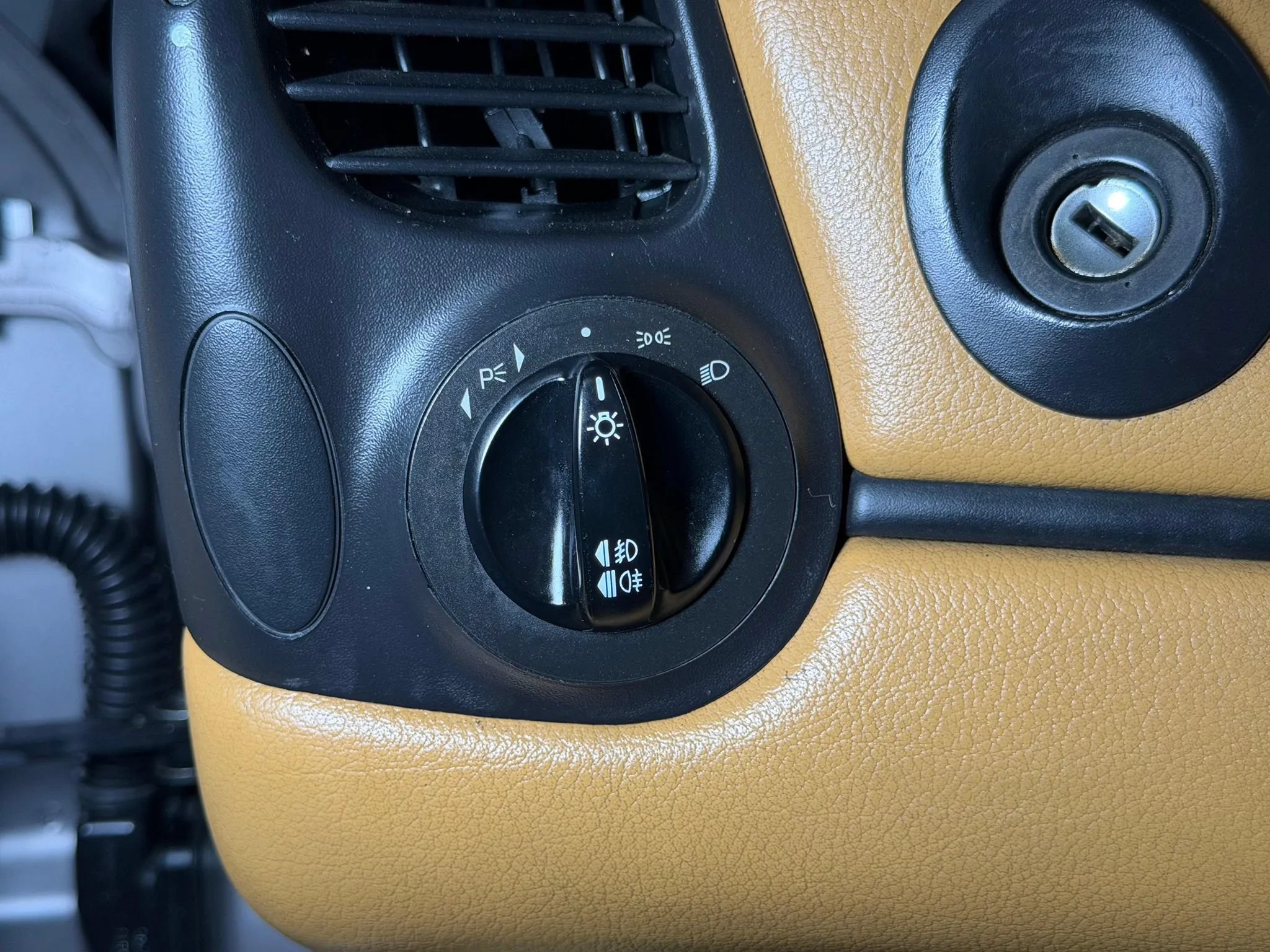 Used 2004 Porsche Boxster S RWD image 19