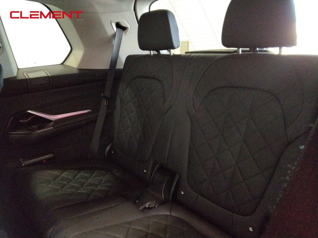 Used 2023 BMW X7 xDrive40i image 35
