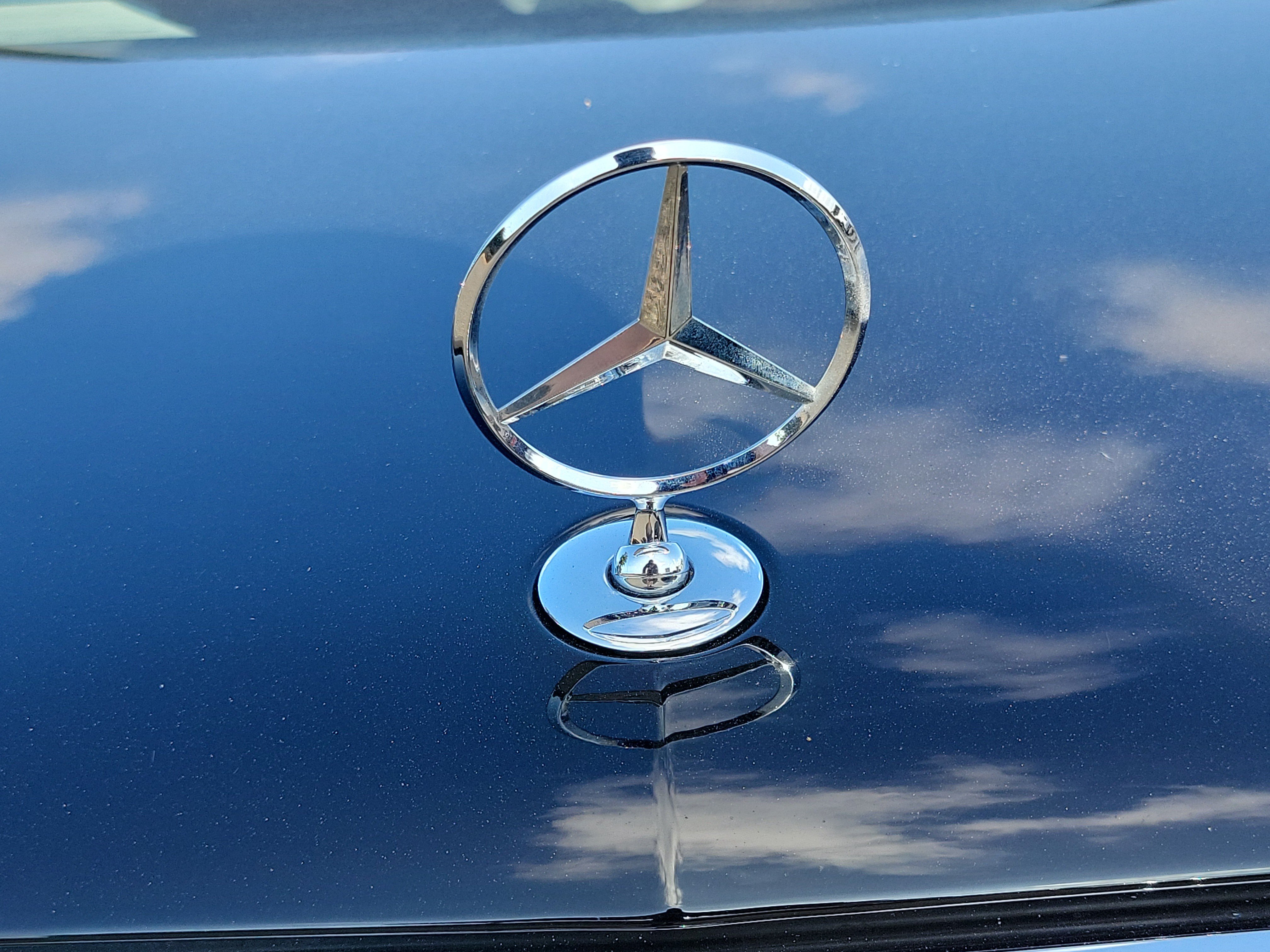 Used 2010 Mercedes-Benz E 350 Sedan image 26