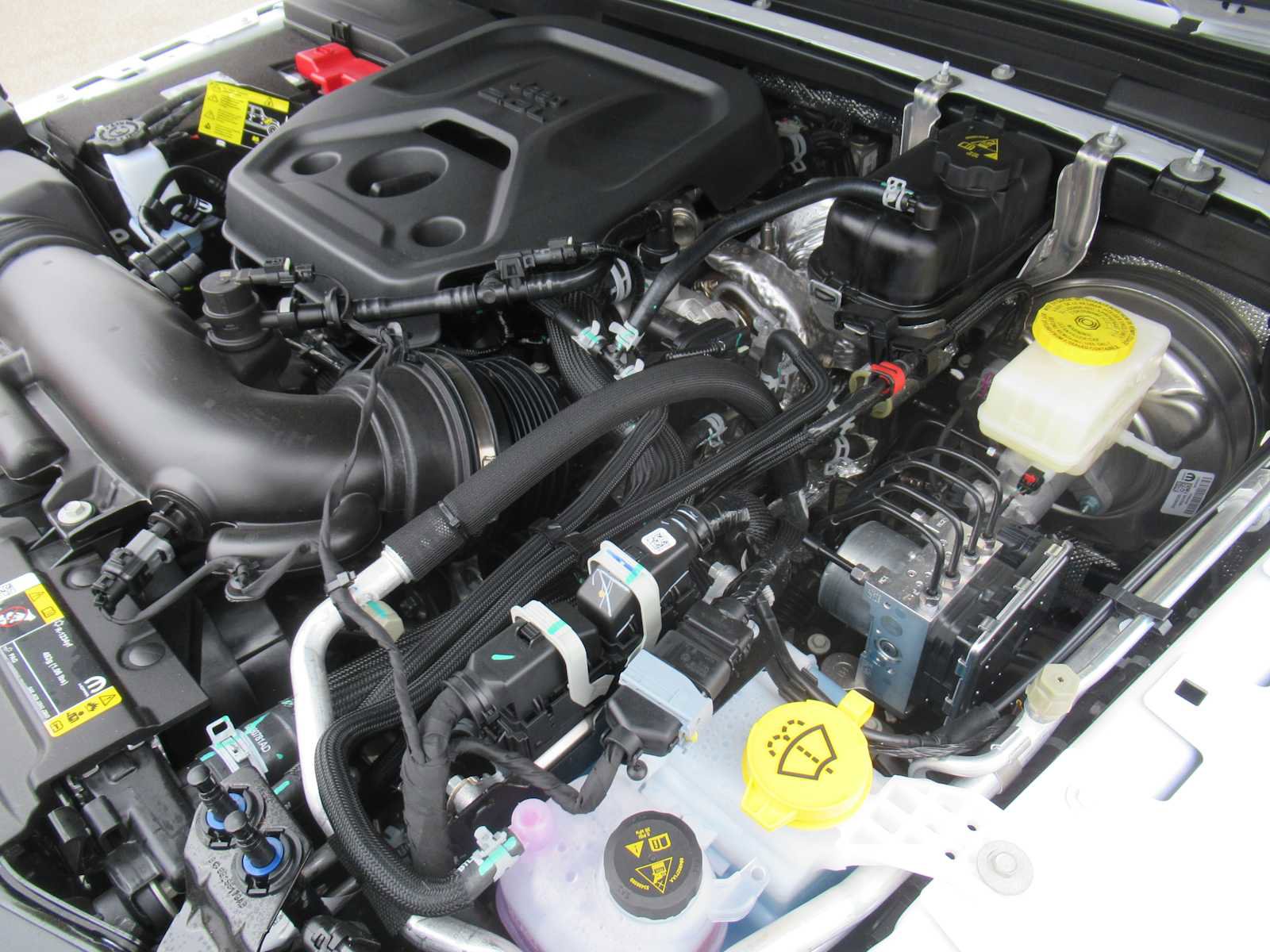 New 2025 Jeep Wrangler Unlimited Sahara w/ Safety Group image 15