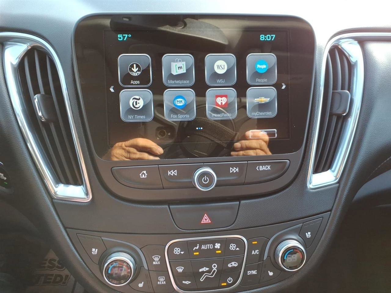 Used 2017 Chevrolet Malibu Premier image 16