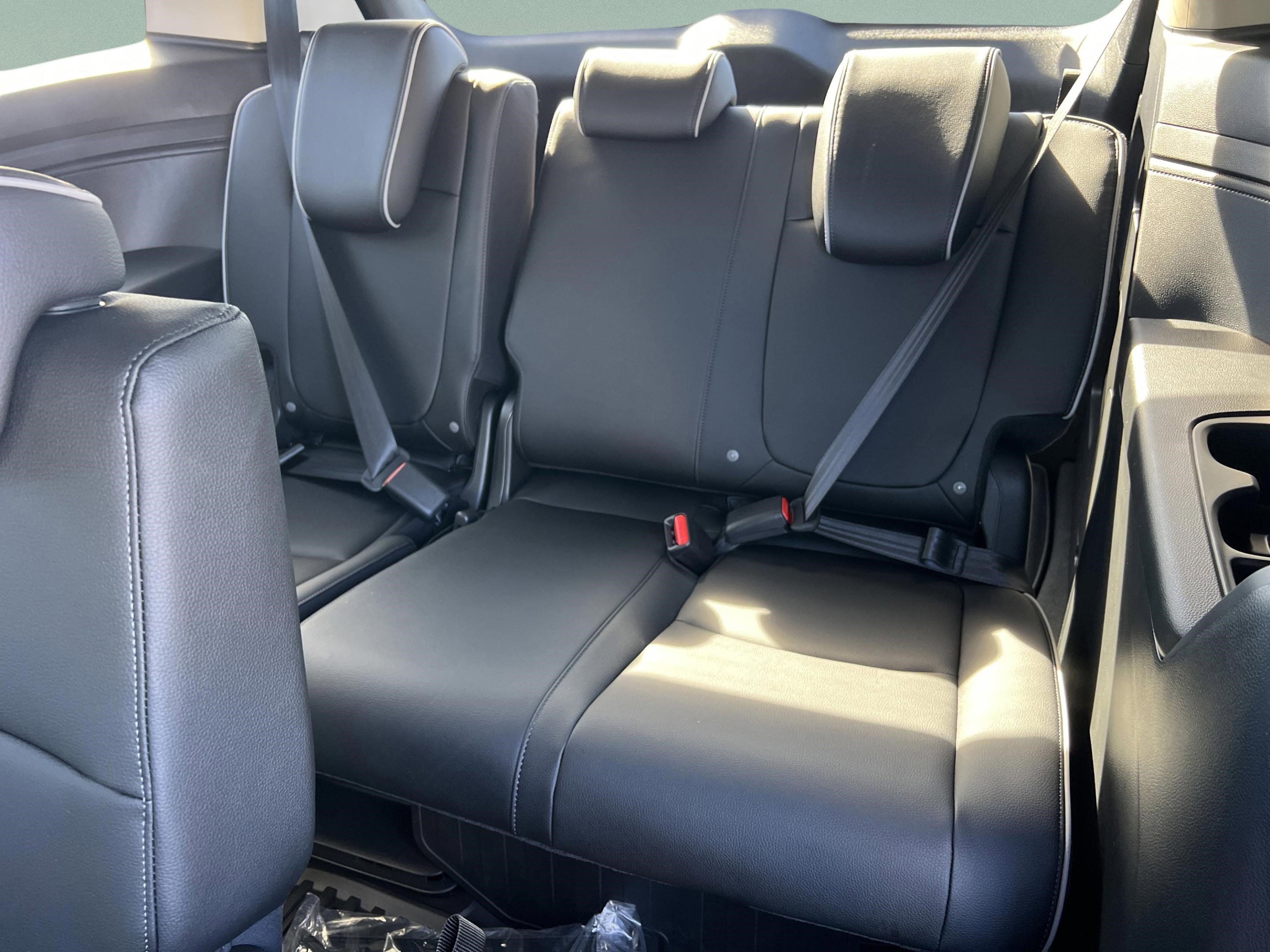 New 2026 Honda Odyssey Touring image 24