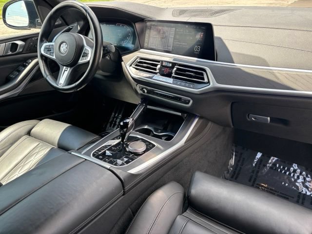 Used 2022 BMW X7 M50i w/ Cold Weather Package AWD/4WD image 29