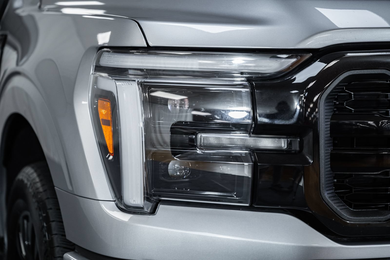 Certified 2025 Ford F150 Lariat AWD/4WD image 11