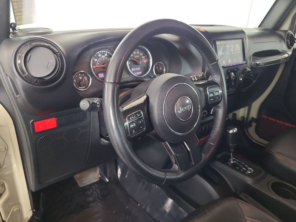Used 2018 Jeep Wrangler Unlimited Rubicon image 13