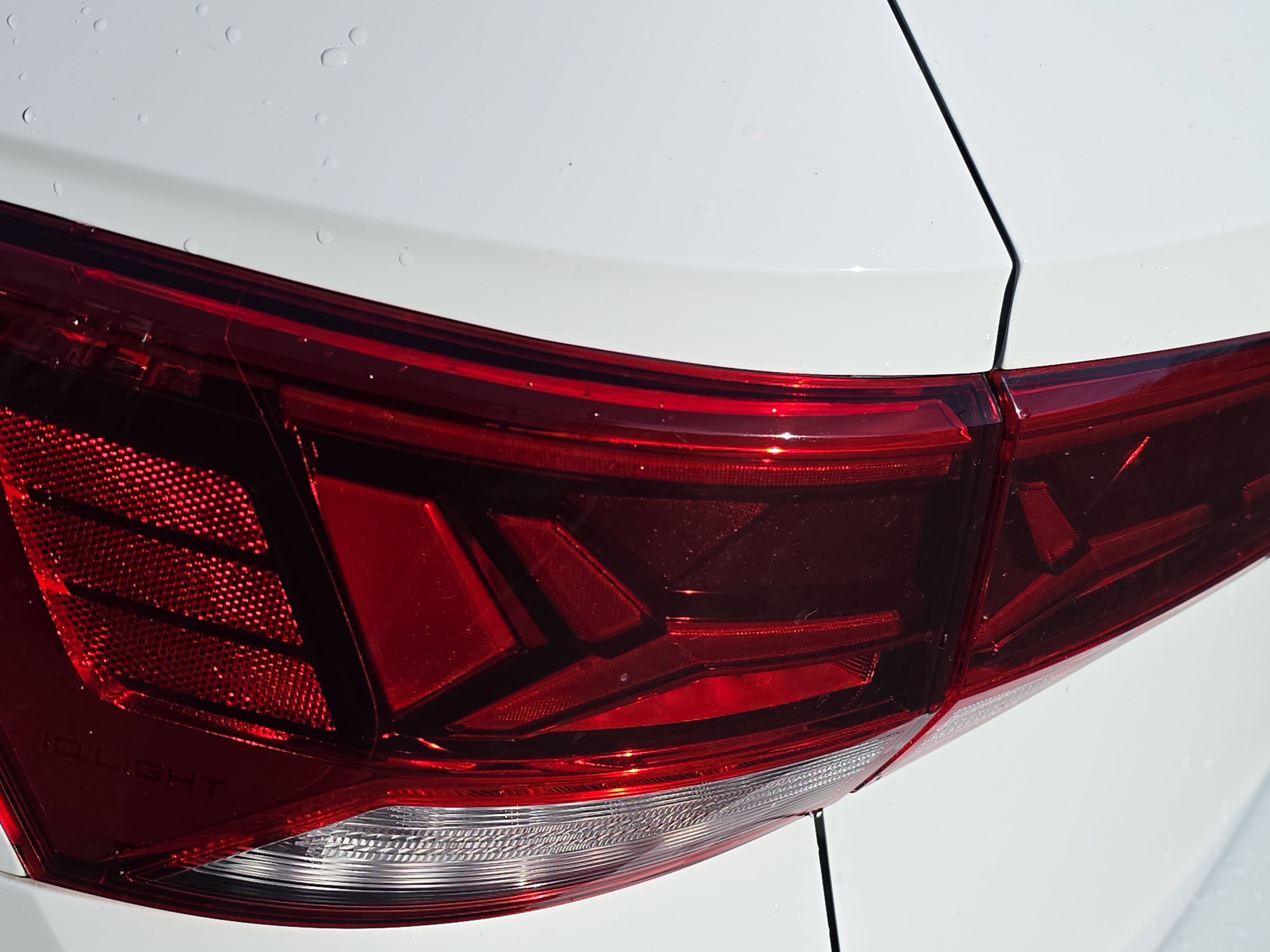 Used 2022 Volkswagen Taos SE image 32