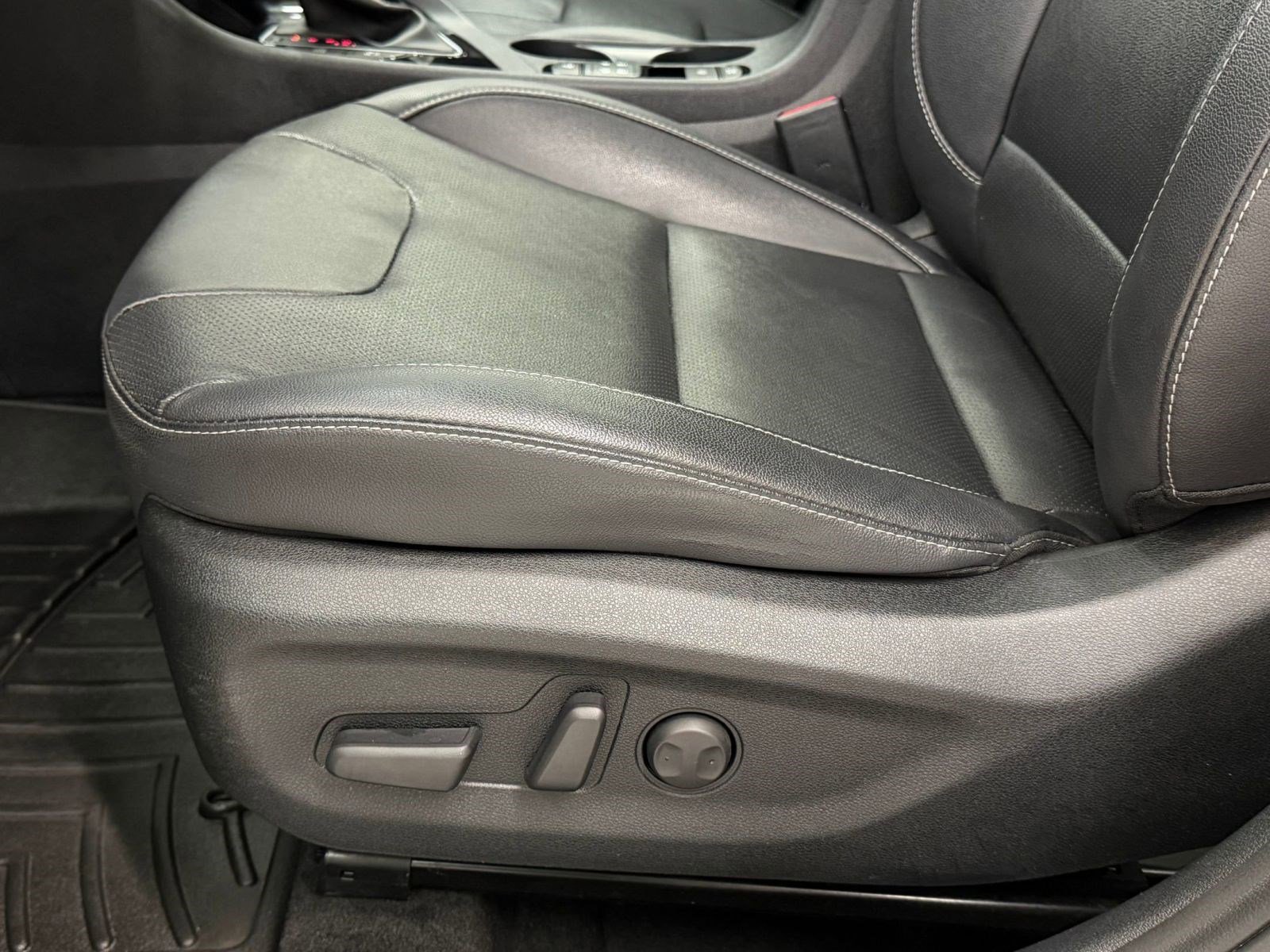 Used 2022 Kia Niro EX Premium FWD image 12