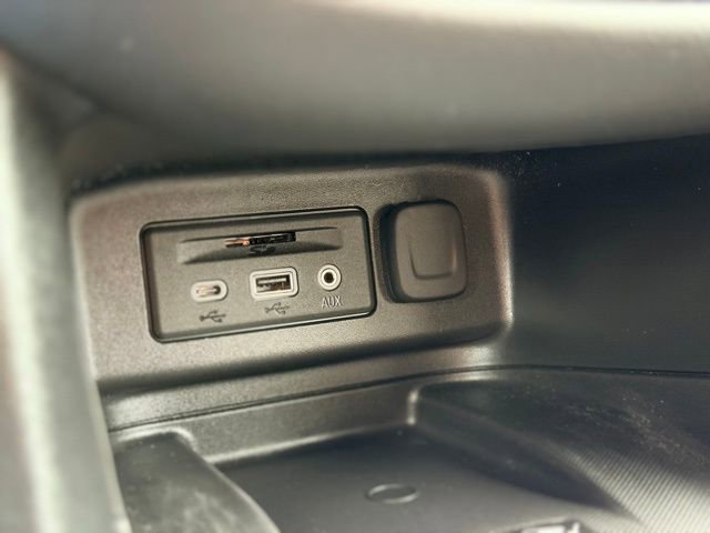 Certified 2023 Chevrolet Equinox Premier w/ LPO, Floor Liner Package image 16