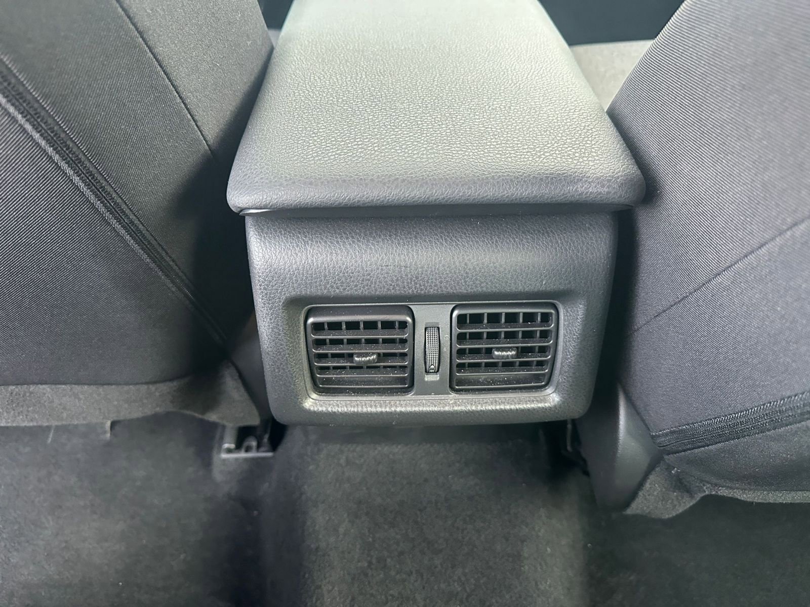 Used 2025 Toyota Camry LE image 23