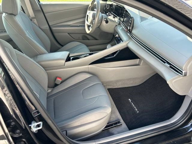 Used 2022 Hyundai Elantra SEL w/ Convenience + Premium Package FWD image 46