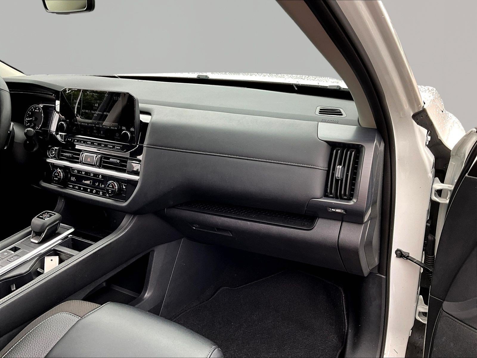 Certified 2024 Nissan Pathfinder SL AWD/4WD image 27