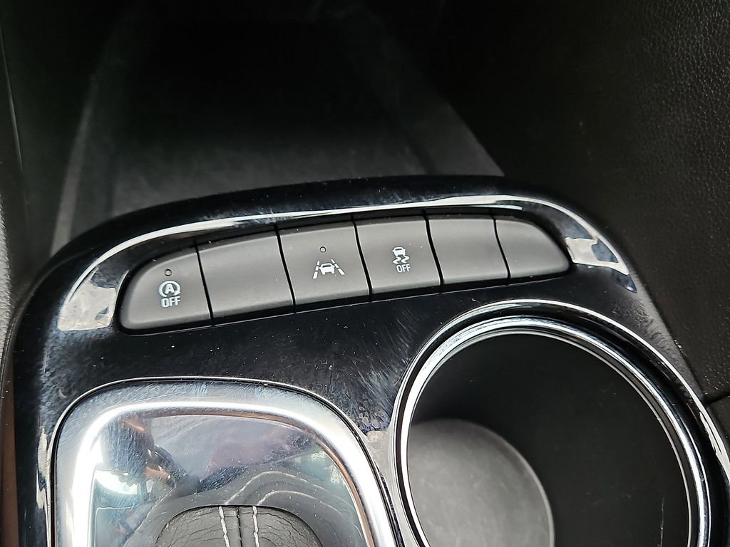 Used 2025 Buick Encore GX Preferred FWD image 17