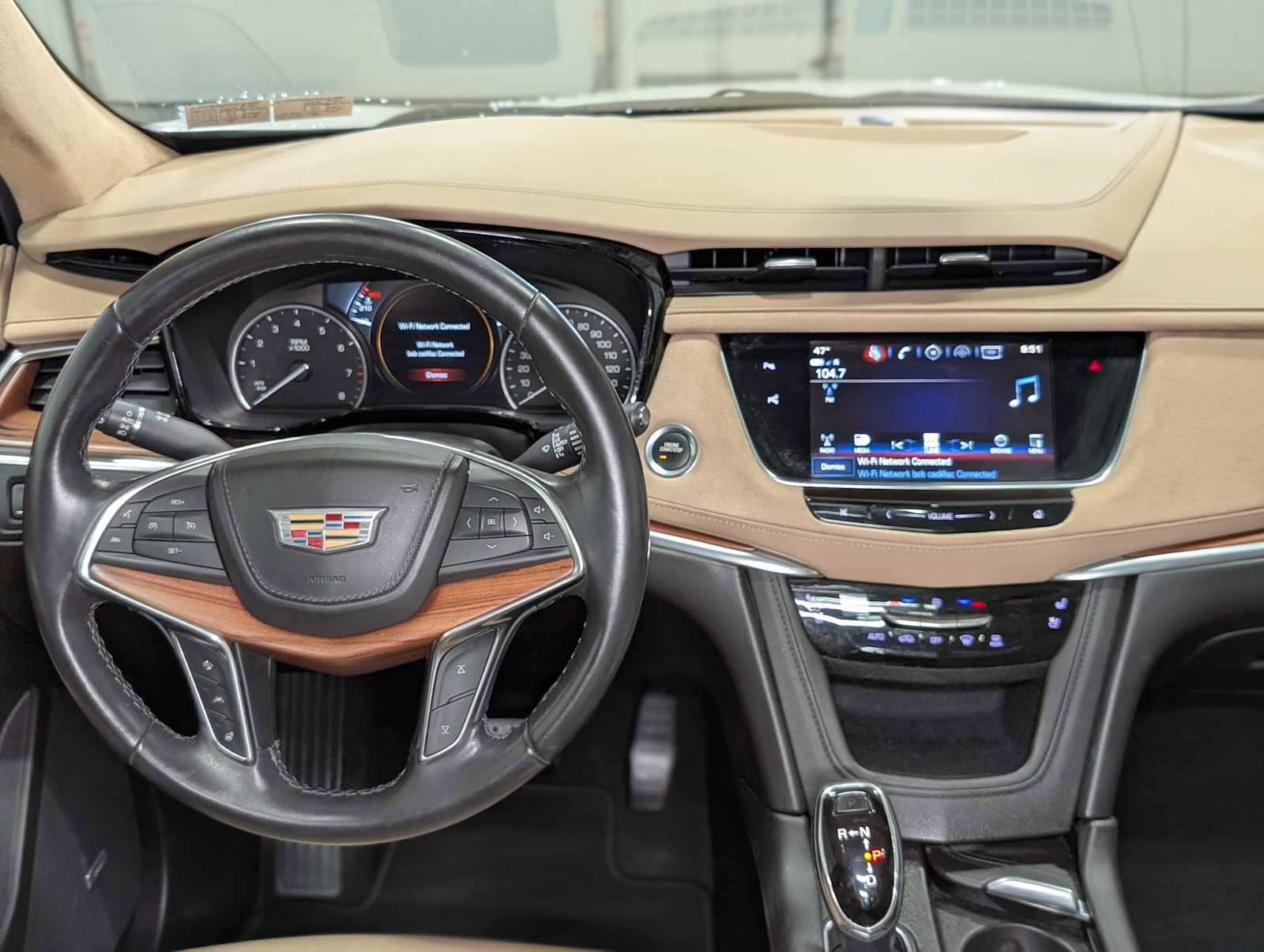Used 2018 Cadillac XT5 Platinum w/ Driver Assist Package AWD/4WD image 6