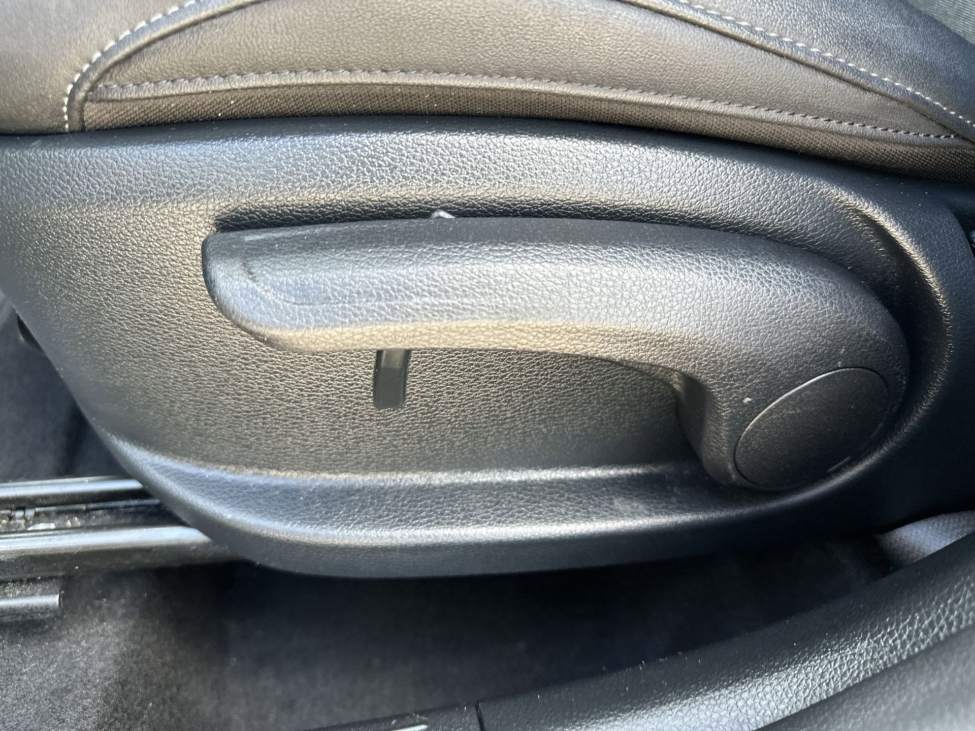 Used 2023 Kia Seltos S image 14