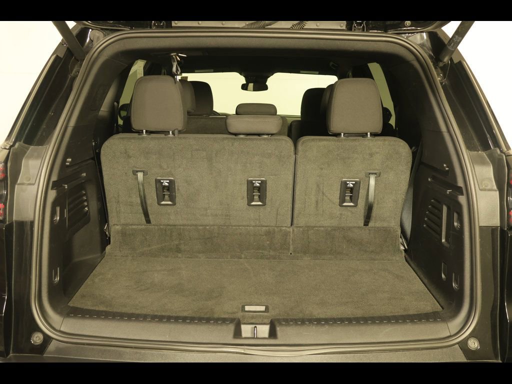 Used 2025 GMC Acadia Elevation image 16