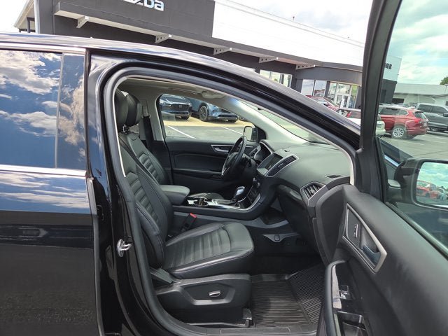 Used 2018 Ford Edge SEL w/ Equipment Group 201A AWD/4WD image 16