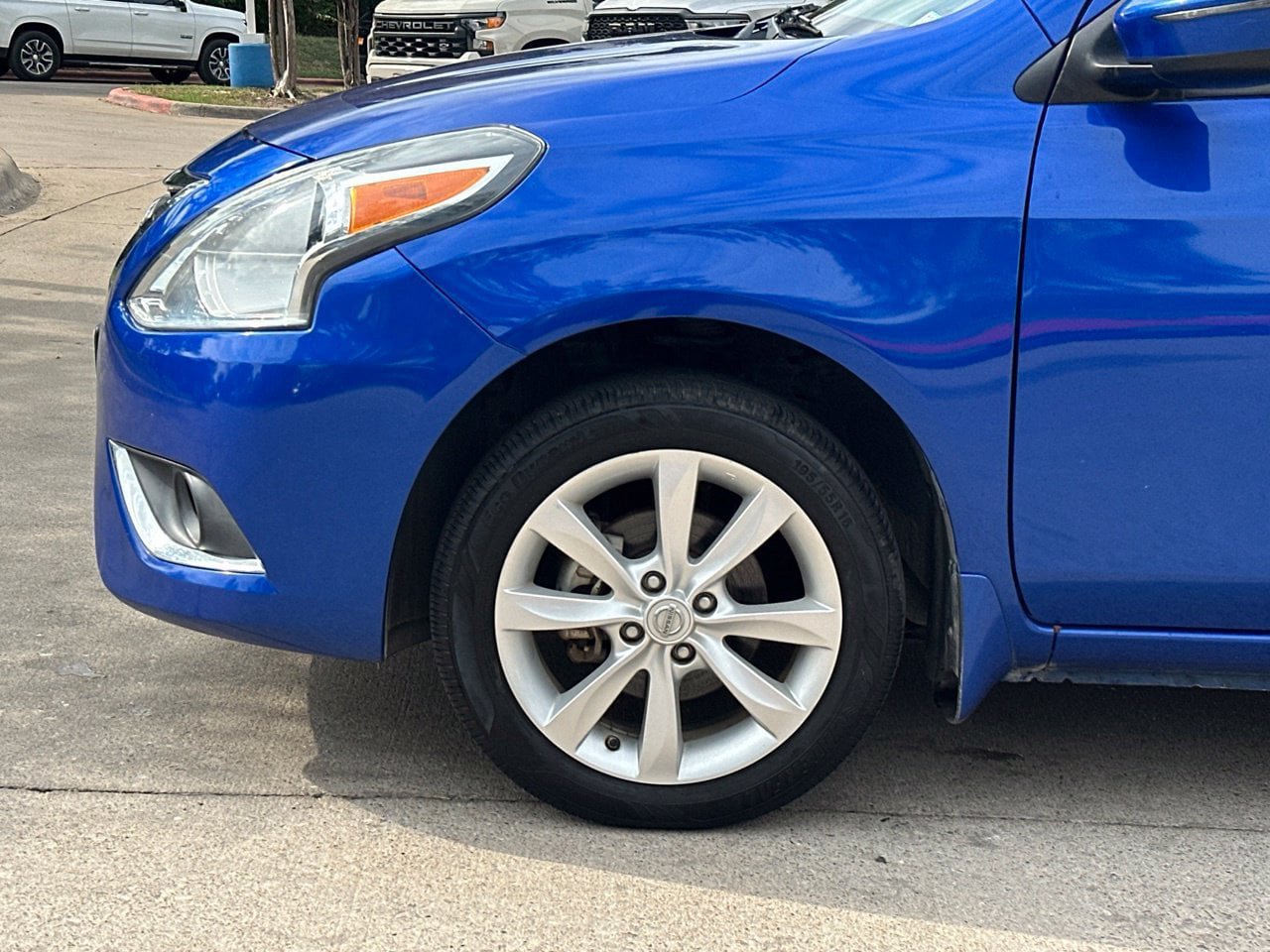 Used 2016 Nissan Versa FWD image 24