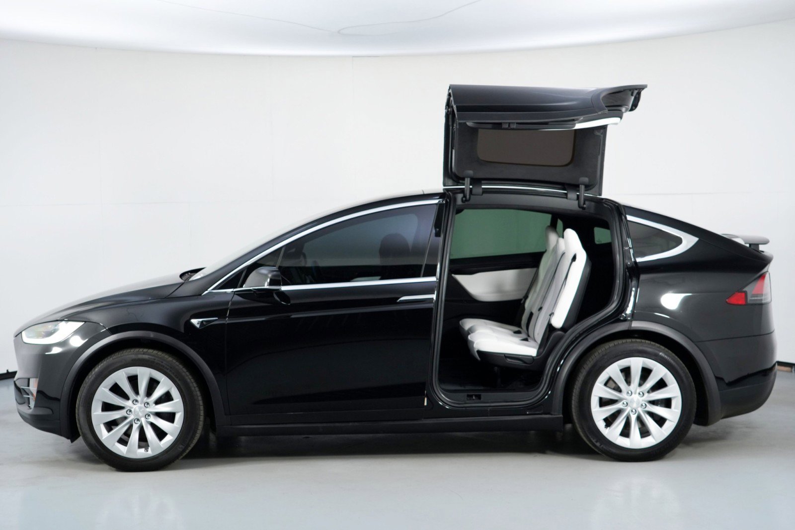 Used 2019 Tesla Model X Long Range AWD/4WD image 41
