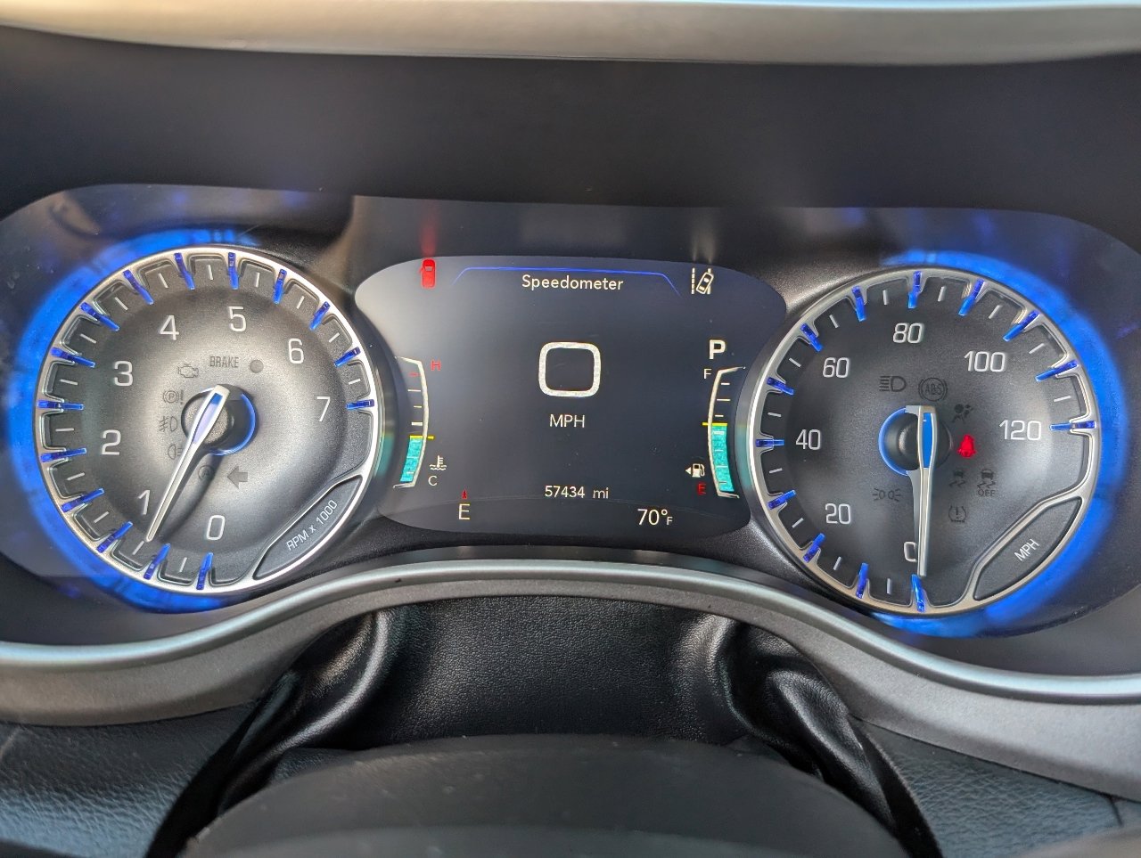 Used 2024 Chrysler Pacifica Touring-L image 19