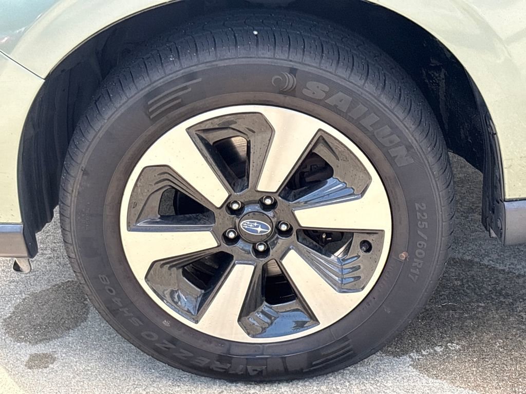 Used 2018 Subaru Forester 2.5i Premium AWD/4WD image 12