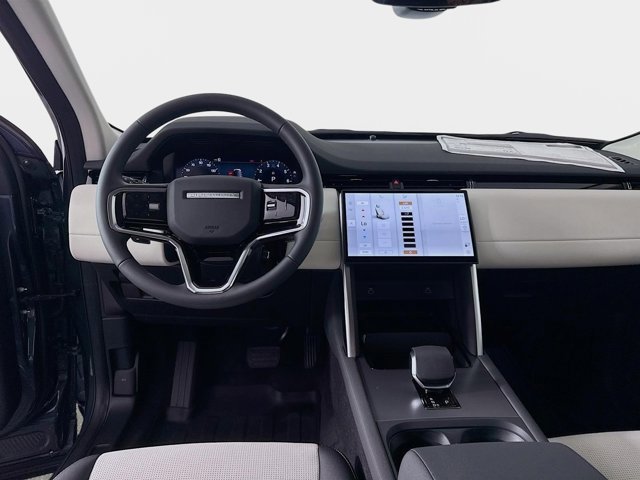Used 2025 Land Rover Discovery Sport S image 24