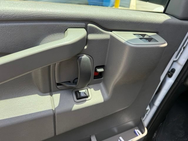 Used 2019 Chevrolet Express 3500 LT w/ LT Preferred Equipment Group RWD image 11