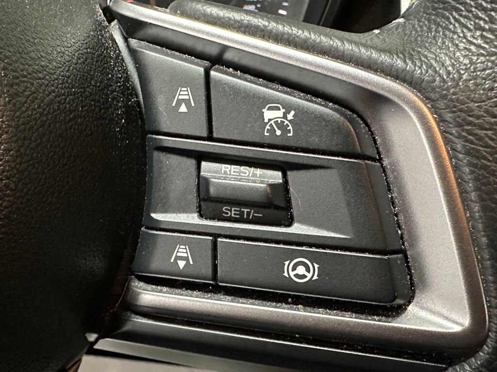 Used 2024 Subaru Ascent Premium image 16