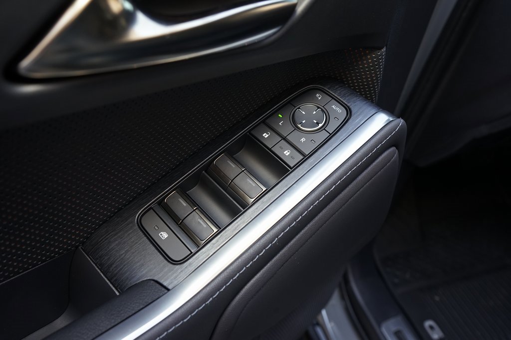 Used 2025 Lexus GX 550 image 26