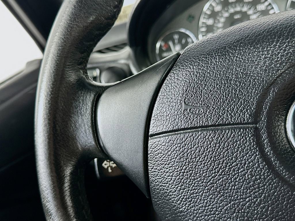 Used 2001 BMW Z3 2.5i RWD image 19