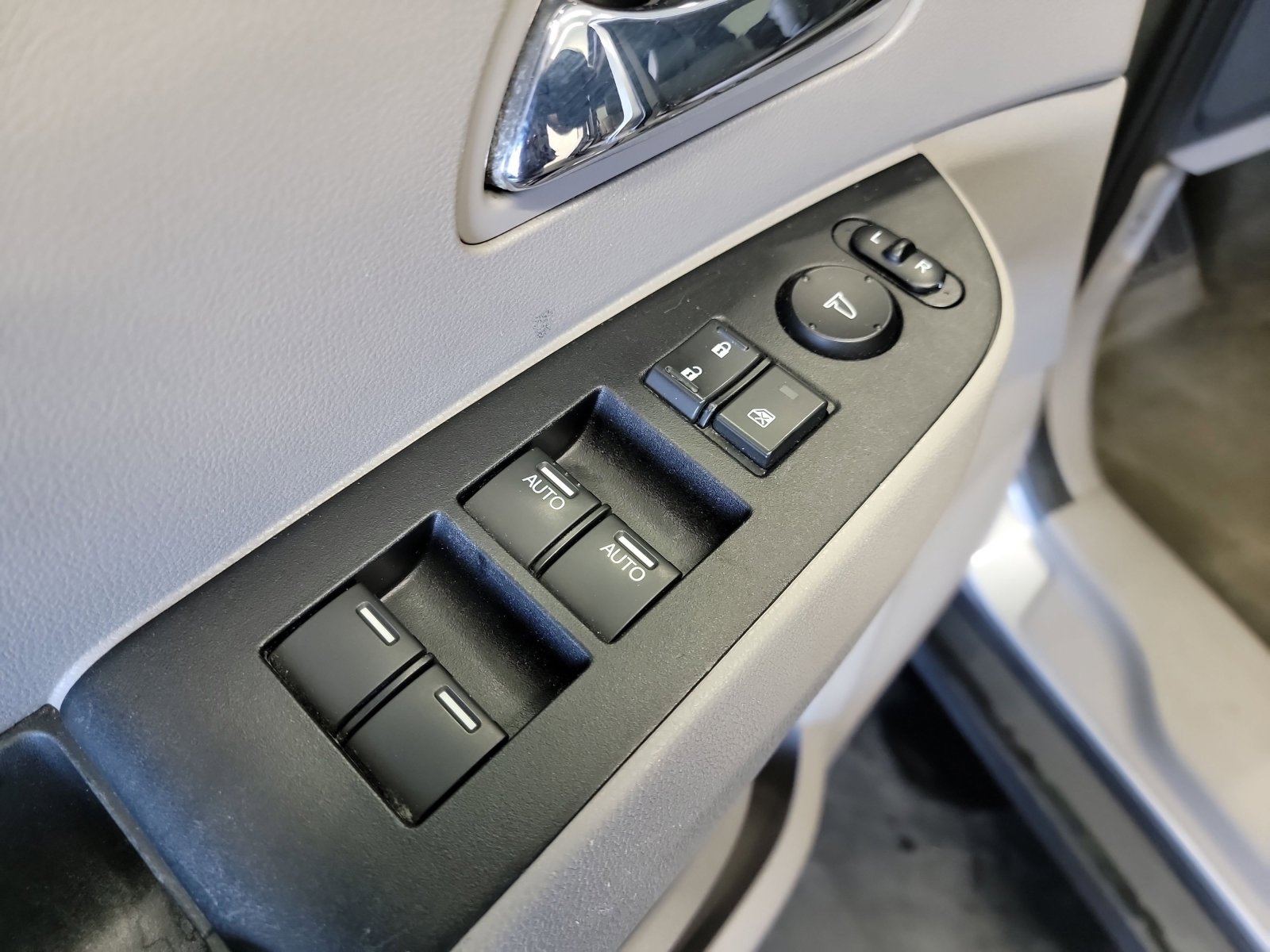 Used 2016 Honda Odyssey EX-L image 14