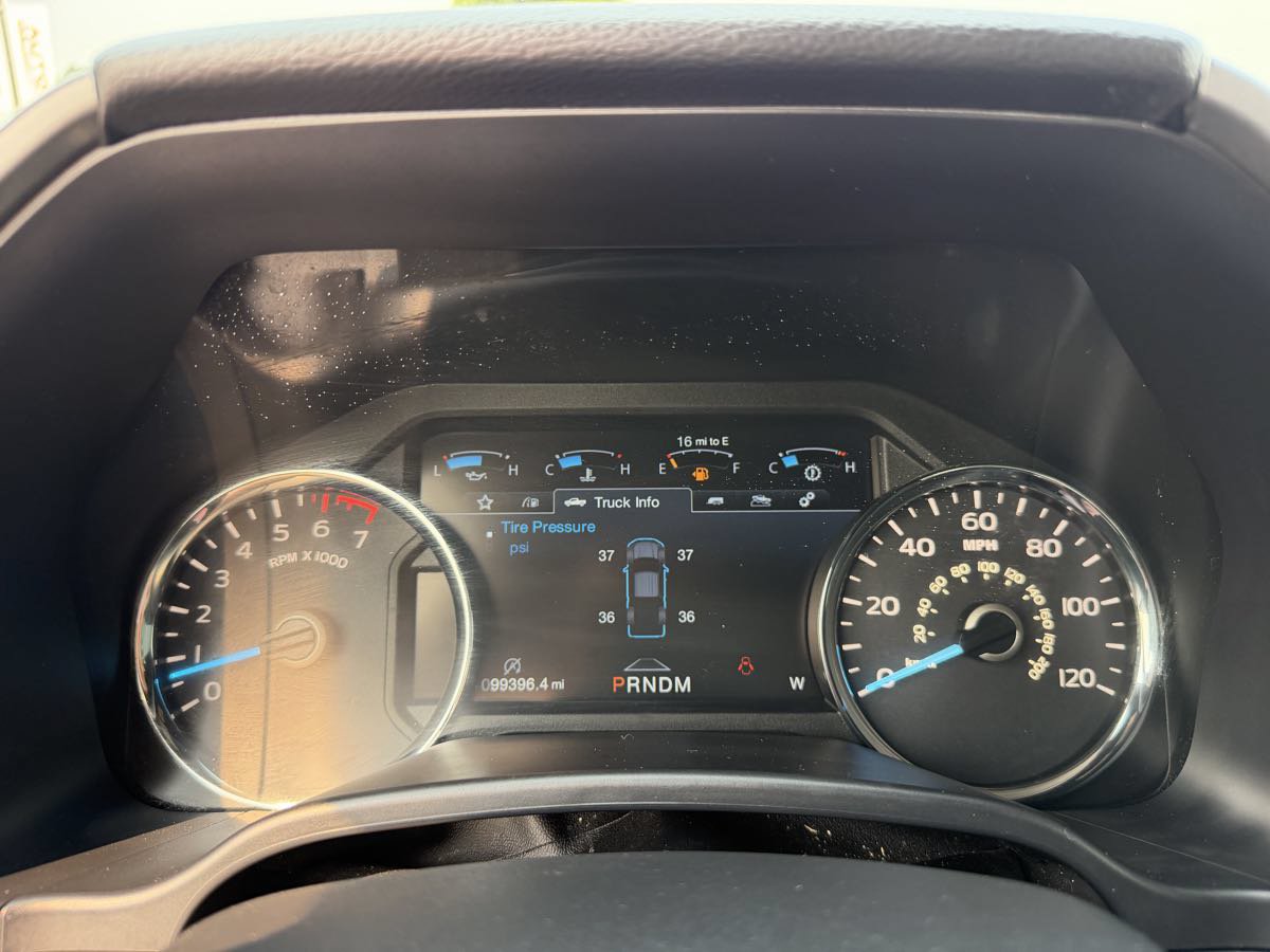 Used 2020 Ford F150 Platinum w/ Technology Package AWD/4WD image 16