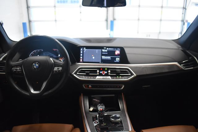 Used 2019 BMW X5 xDrive40i w/ Convenience Package AWD/4WD image 5